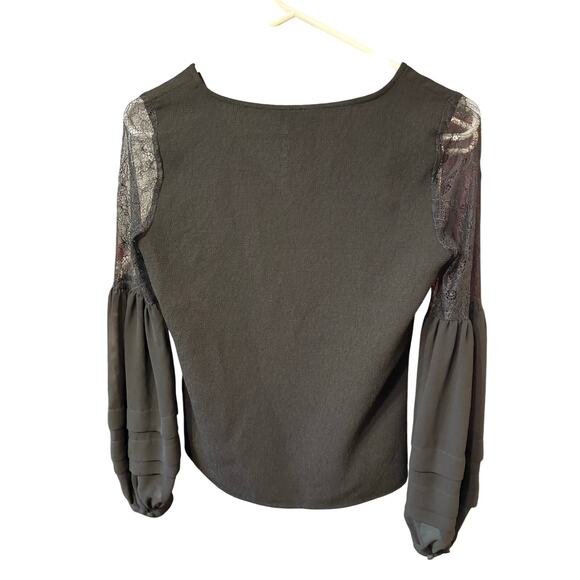 Woman’s Express to size XXS - Picture 3 of 6